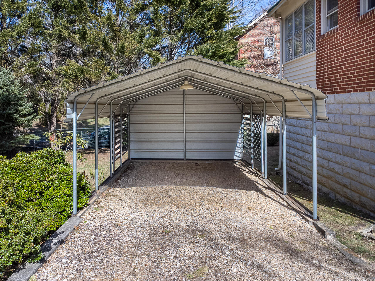 9 Westside Ct