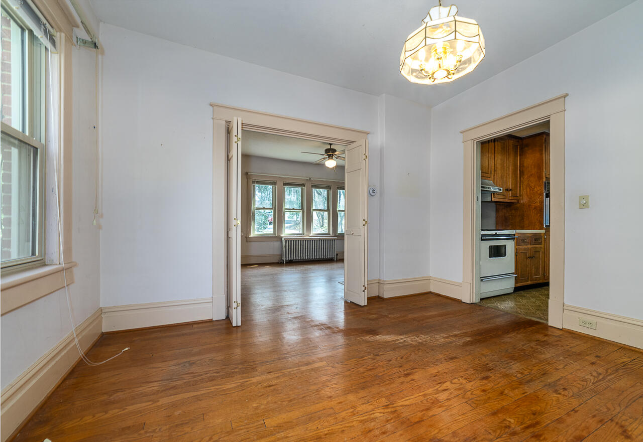 9 Westside Ct