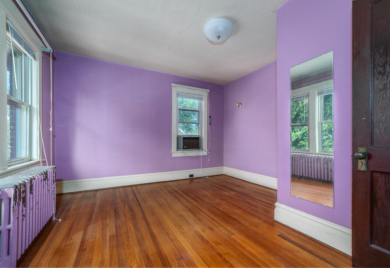 9 Westside Ct