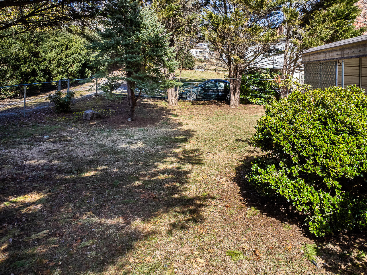 9 Westside Ct