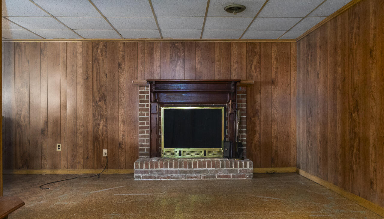 2311 Holly Ave