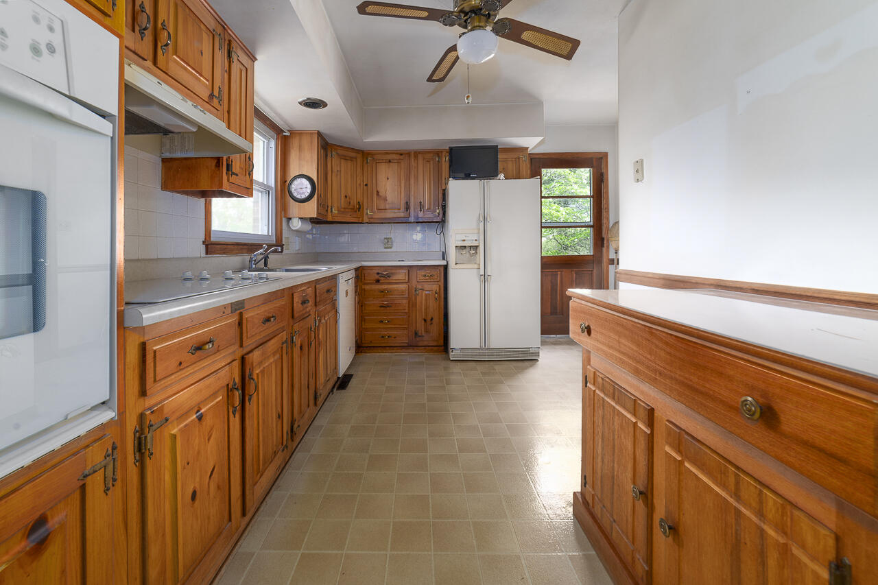 2311 Holly Ave