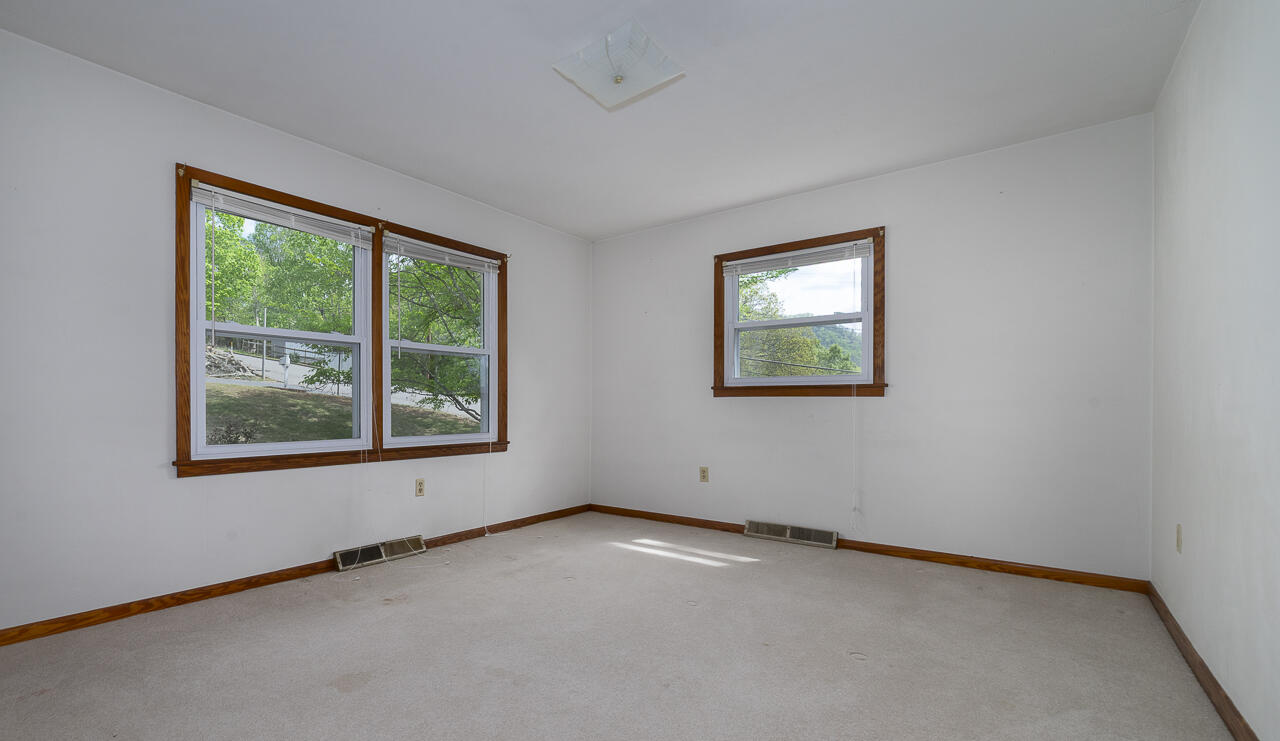 2311 Holly Ave