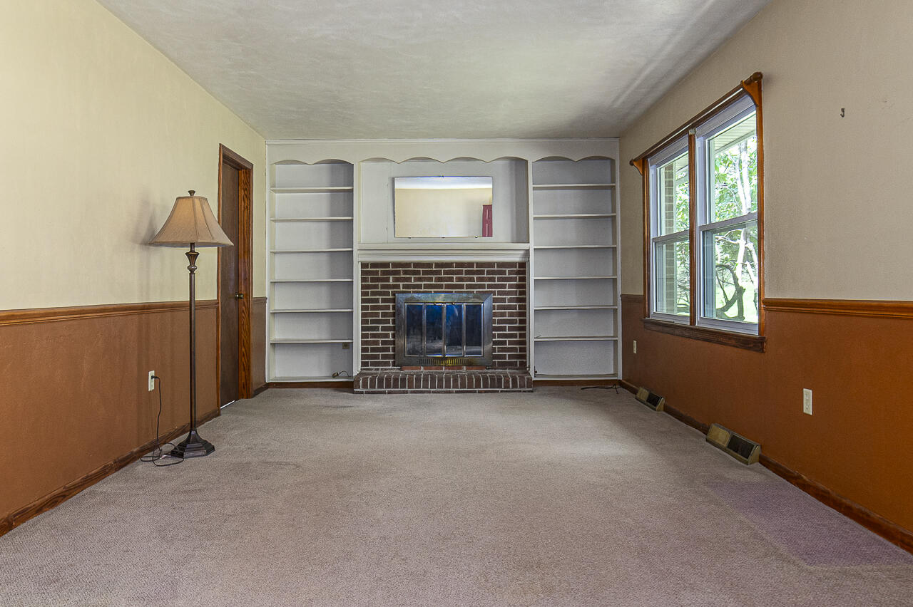 2311 Holly Ave