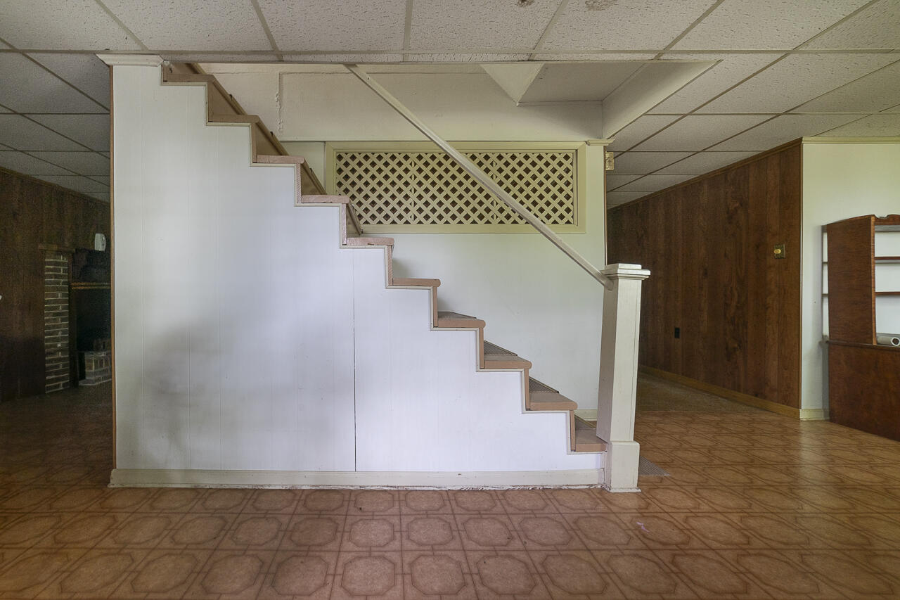 2311 Holly Ave