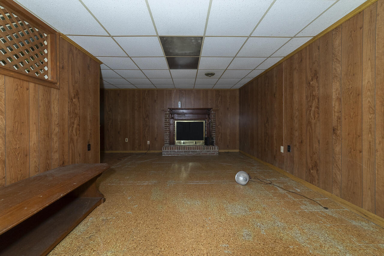 2311 Holly Ave