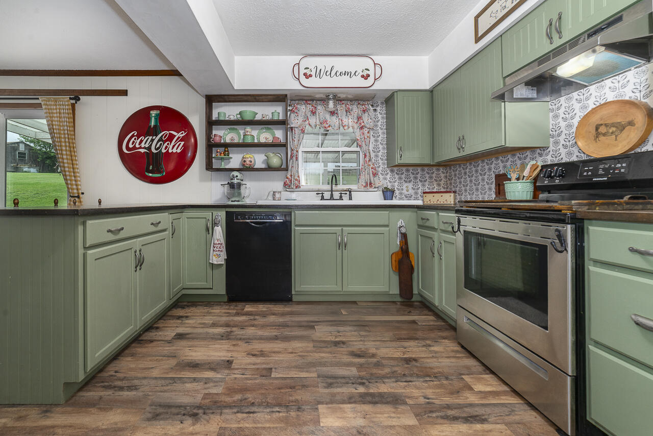 339 Finley Rd