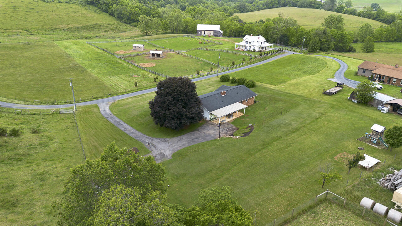 339 Finley Rd