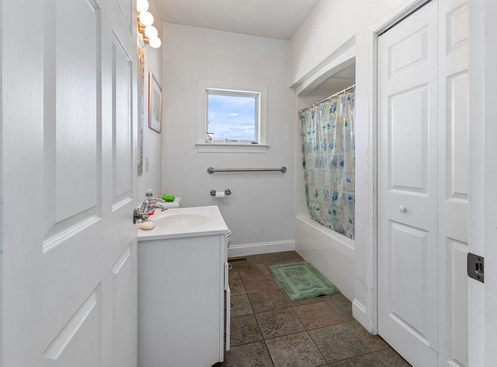 130 Walkers Creek Rd