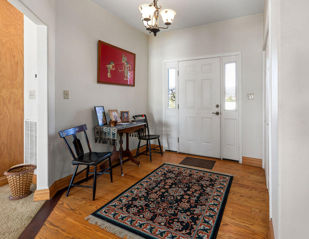 130 Walkers Creek Rd