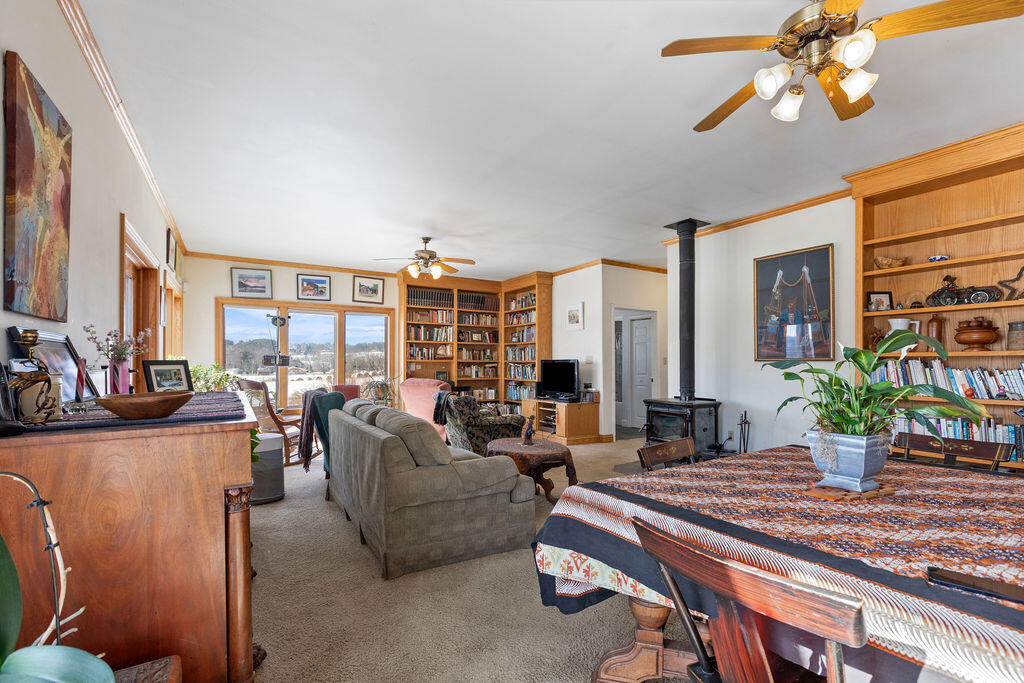 130 Walkers Creek Rd