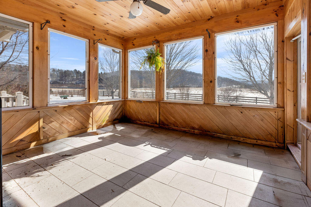 130 Walkers Creek Rd