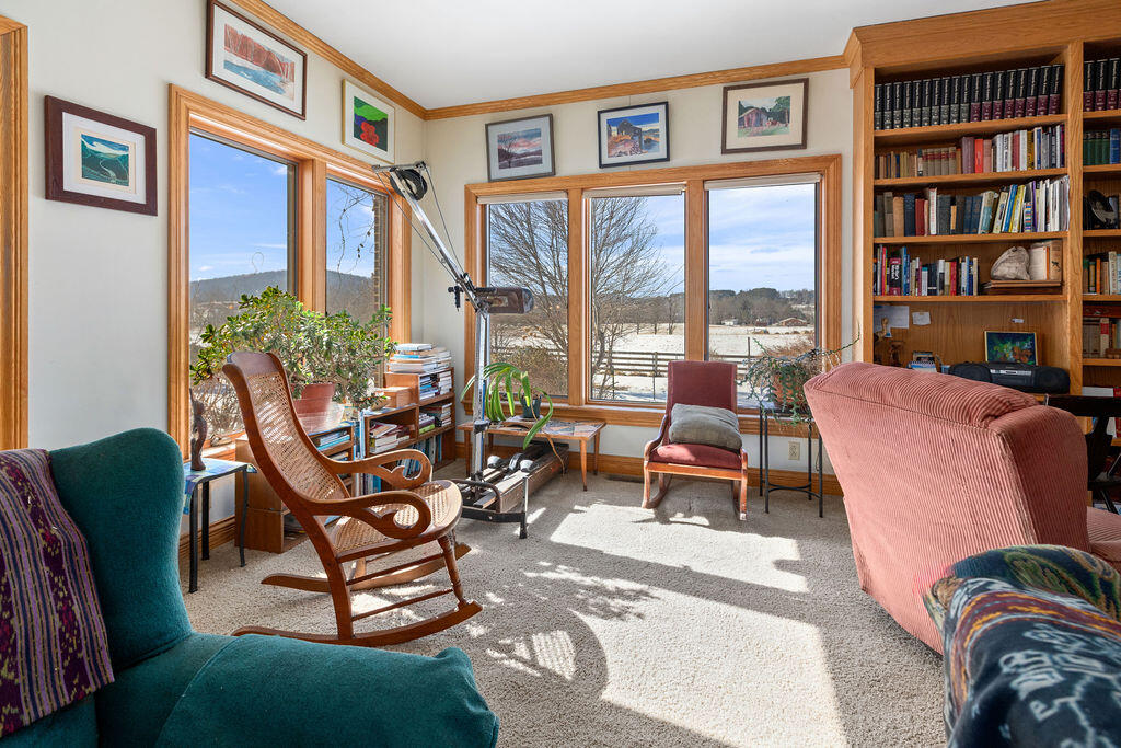 130 Walkers Creek Rd