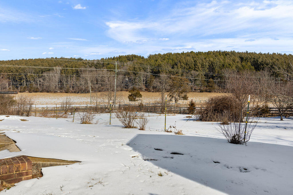 130 Walkers Creek Rd