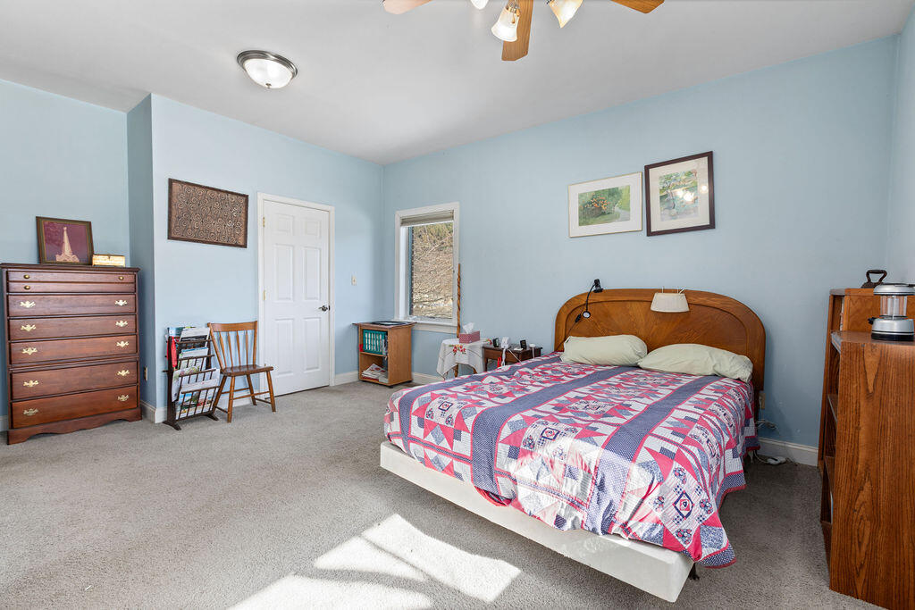 130 Walkers Creek Rd