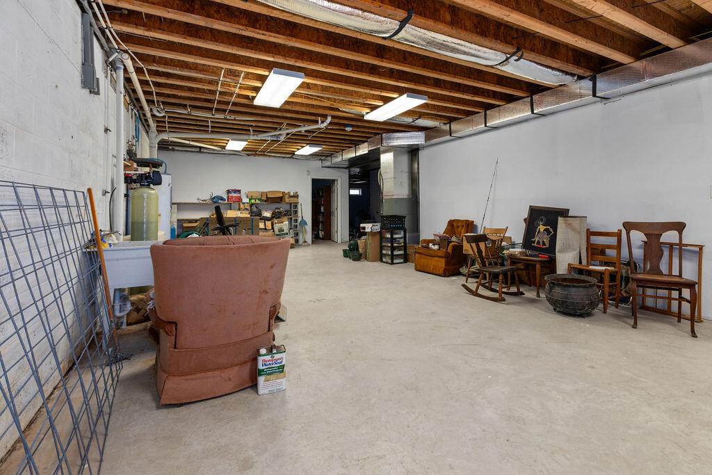 130 Walkers Creek Rd