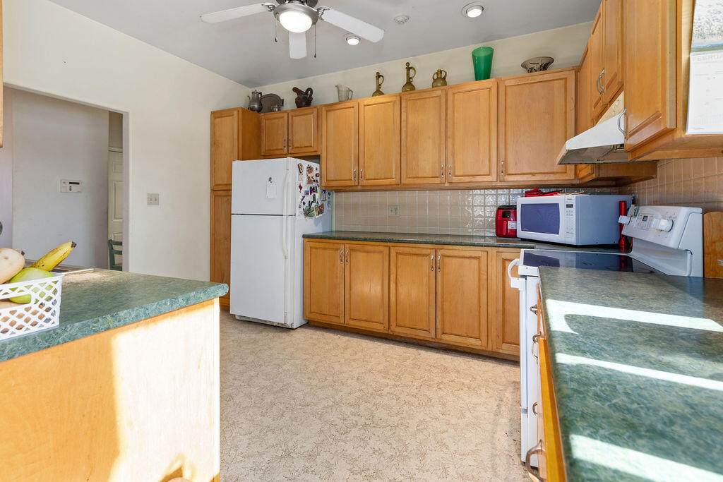 130 Walkers Creek Rd