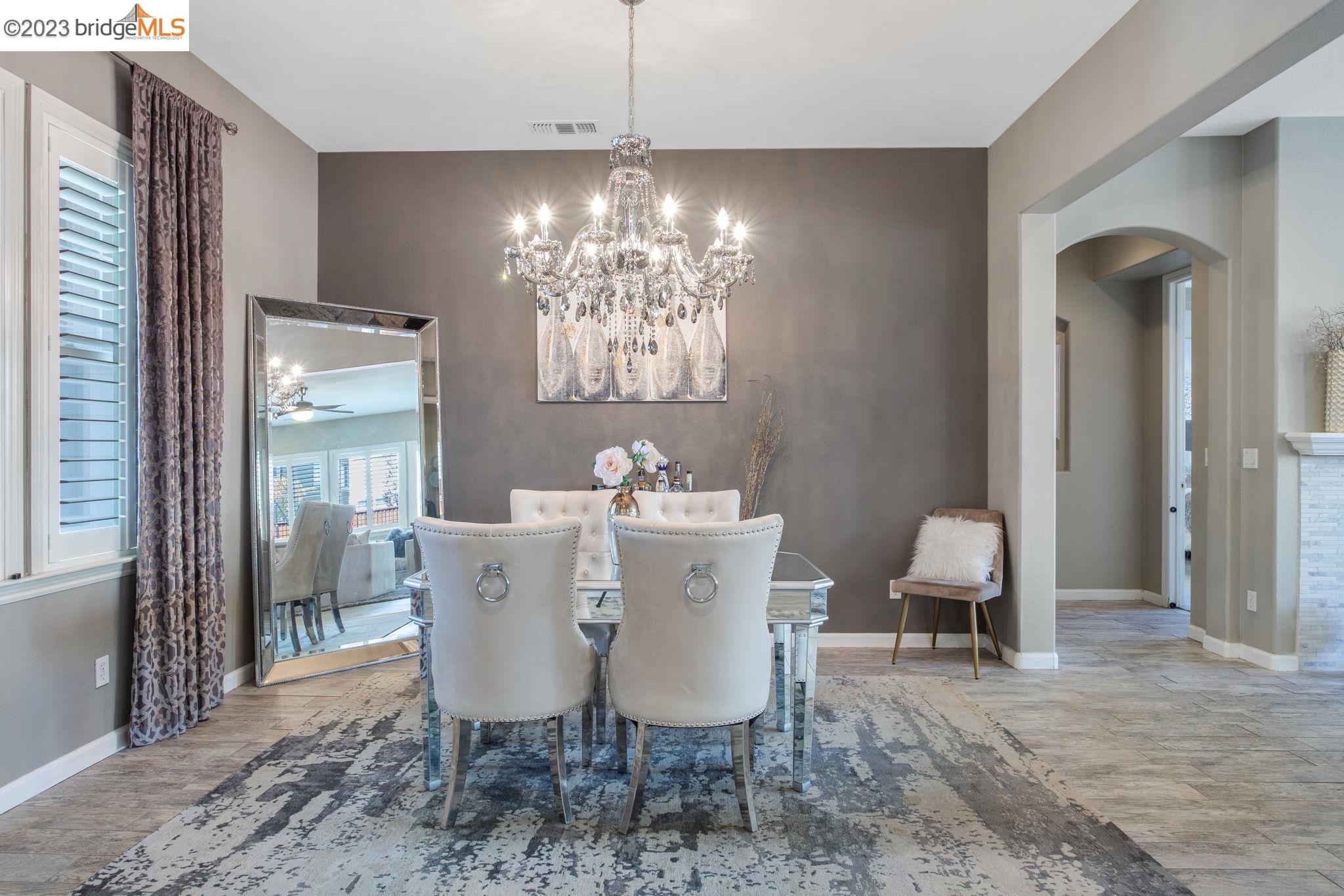 5111 Fern Ridge Cir