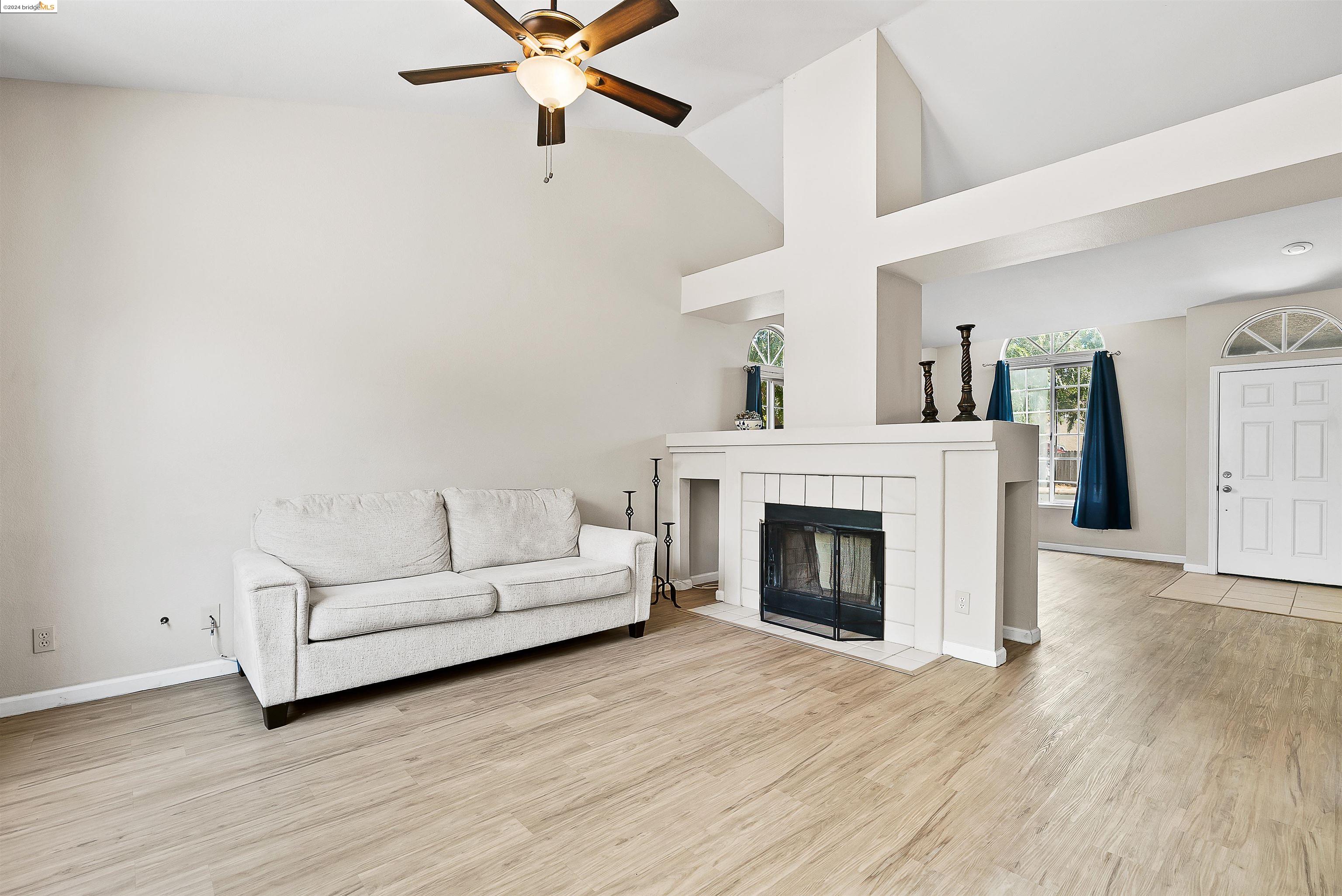 1440 Walnut Meadows Dr