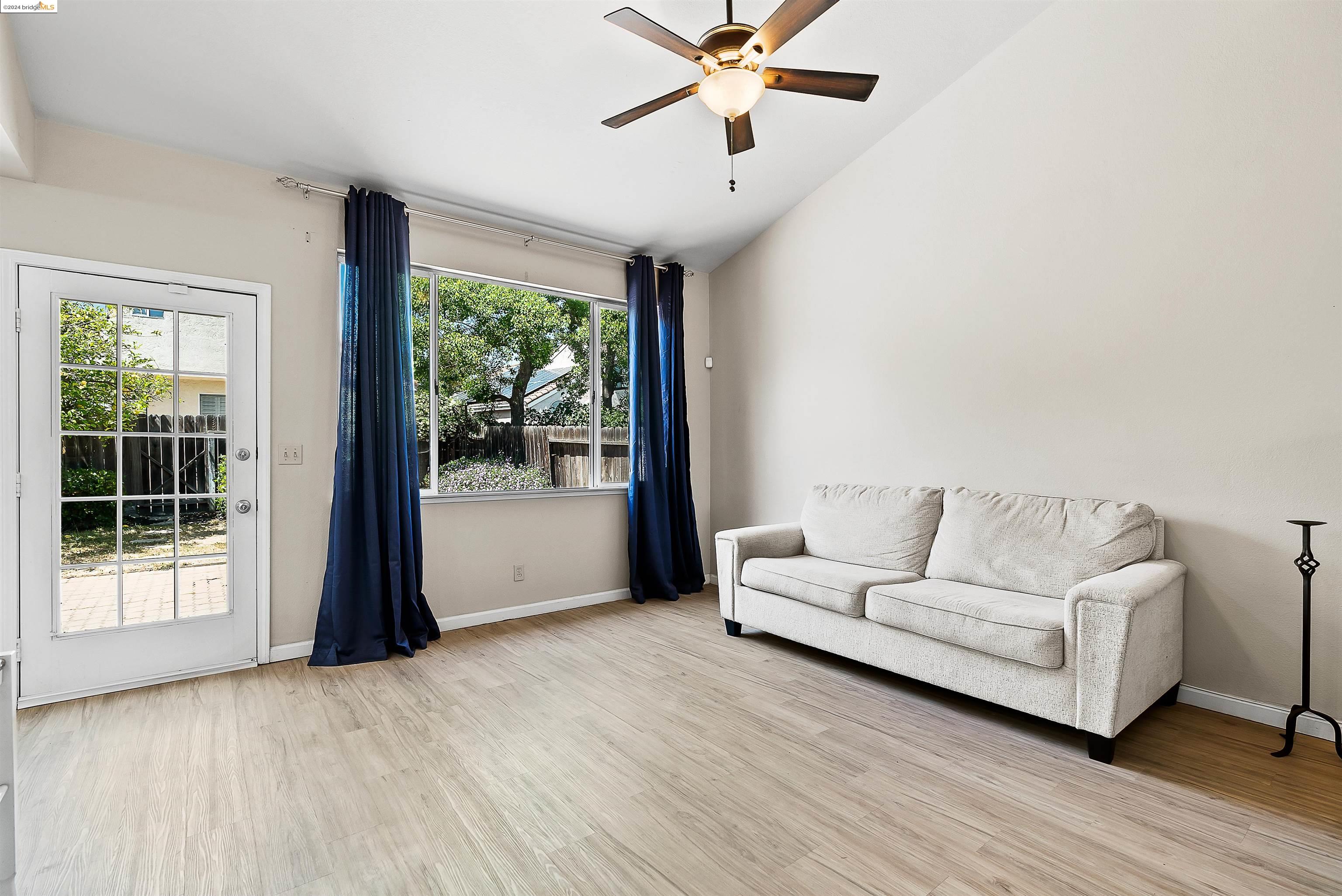 1440 Walnut Meadows Dr
