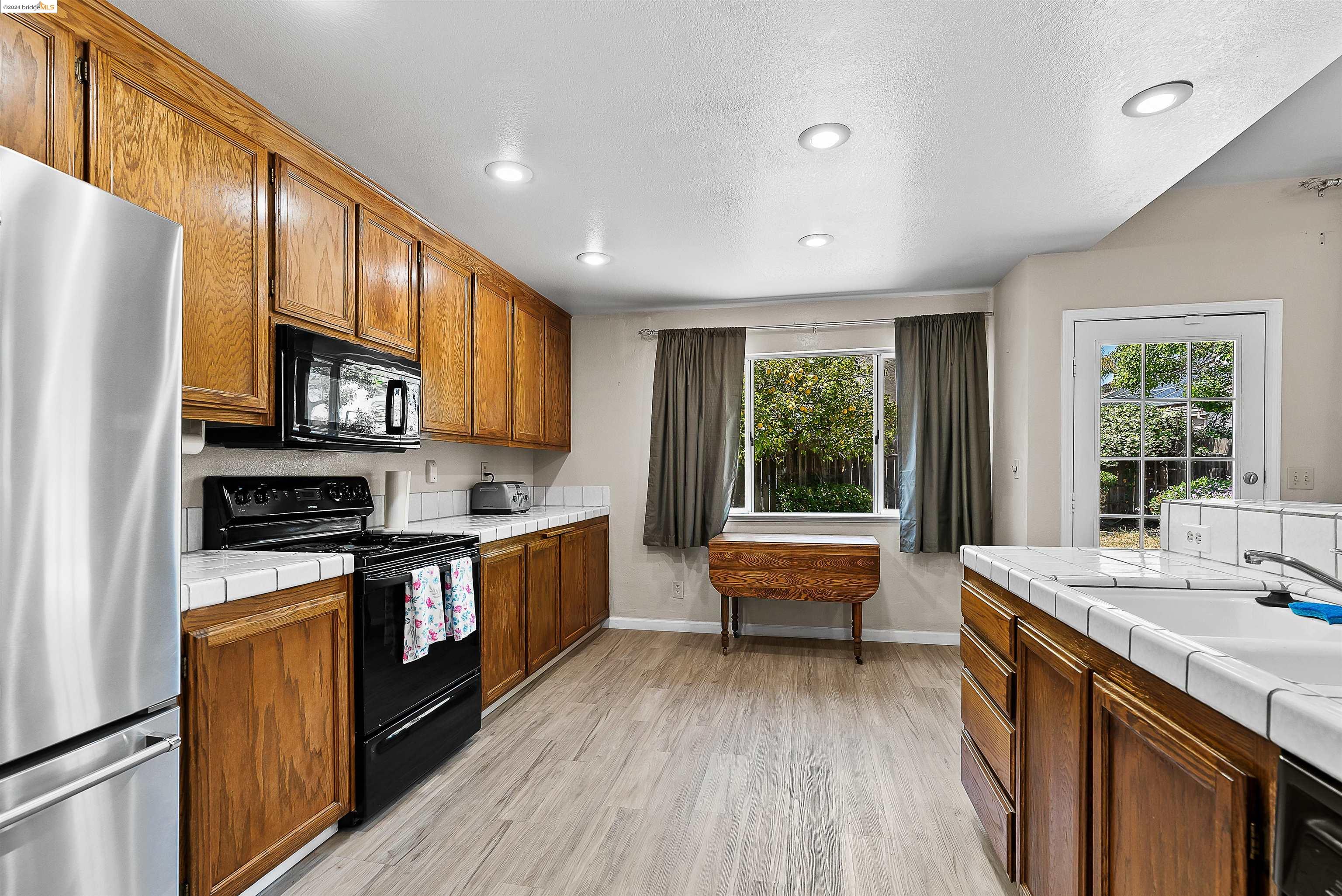 1440 Walnut Meadows Dr