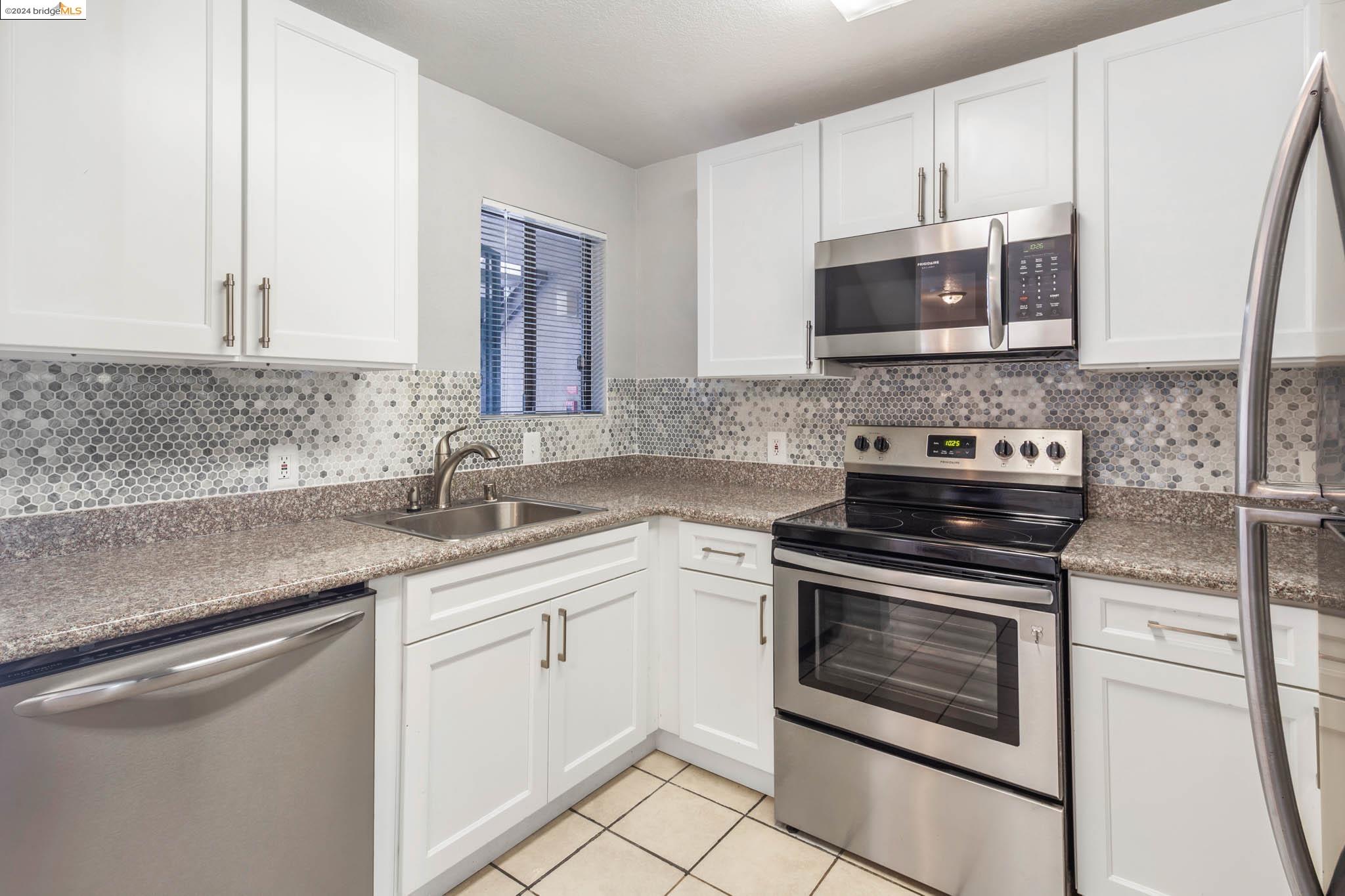 8 Lancaster Cir # 118