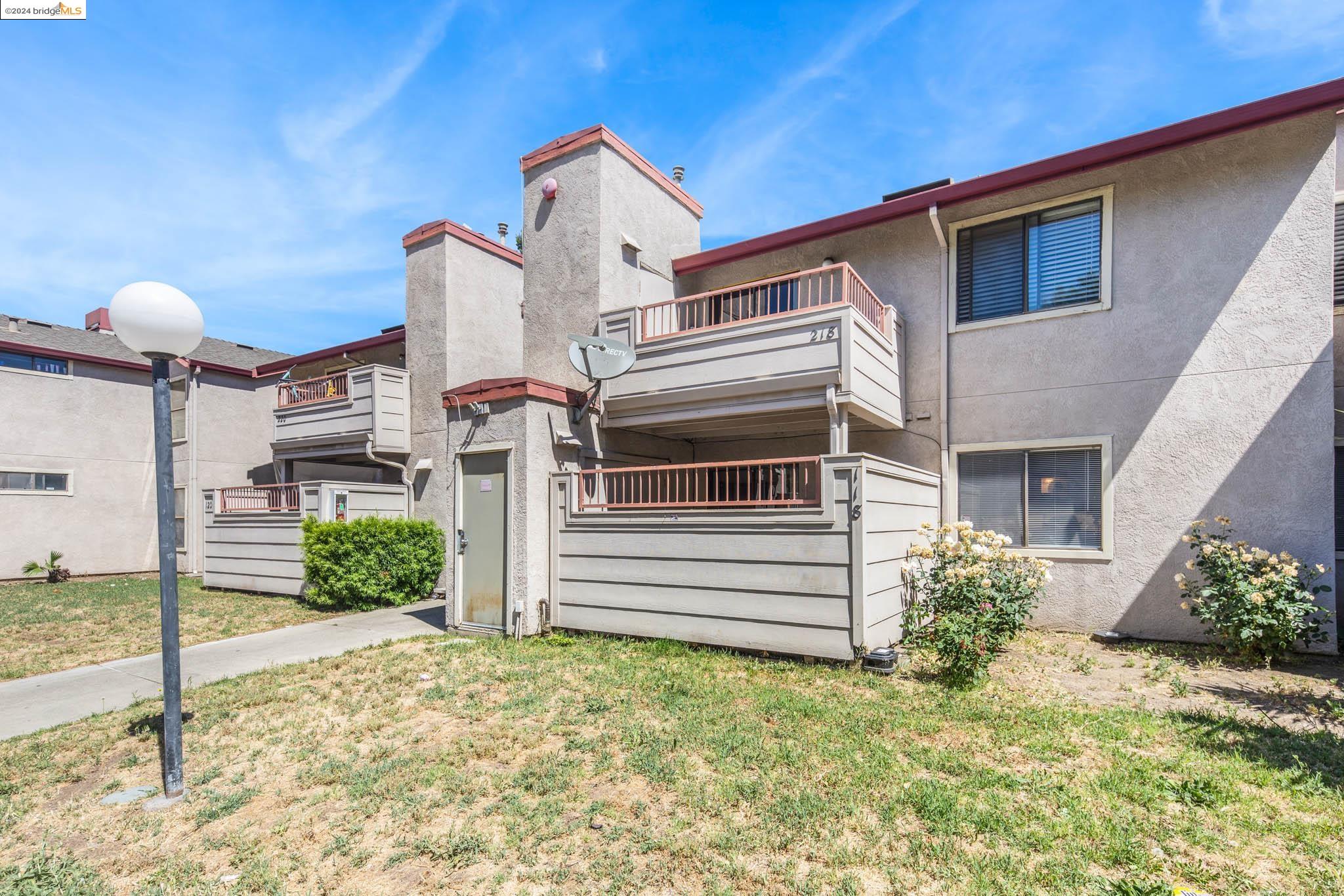 8 Lancaster Cir # 118