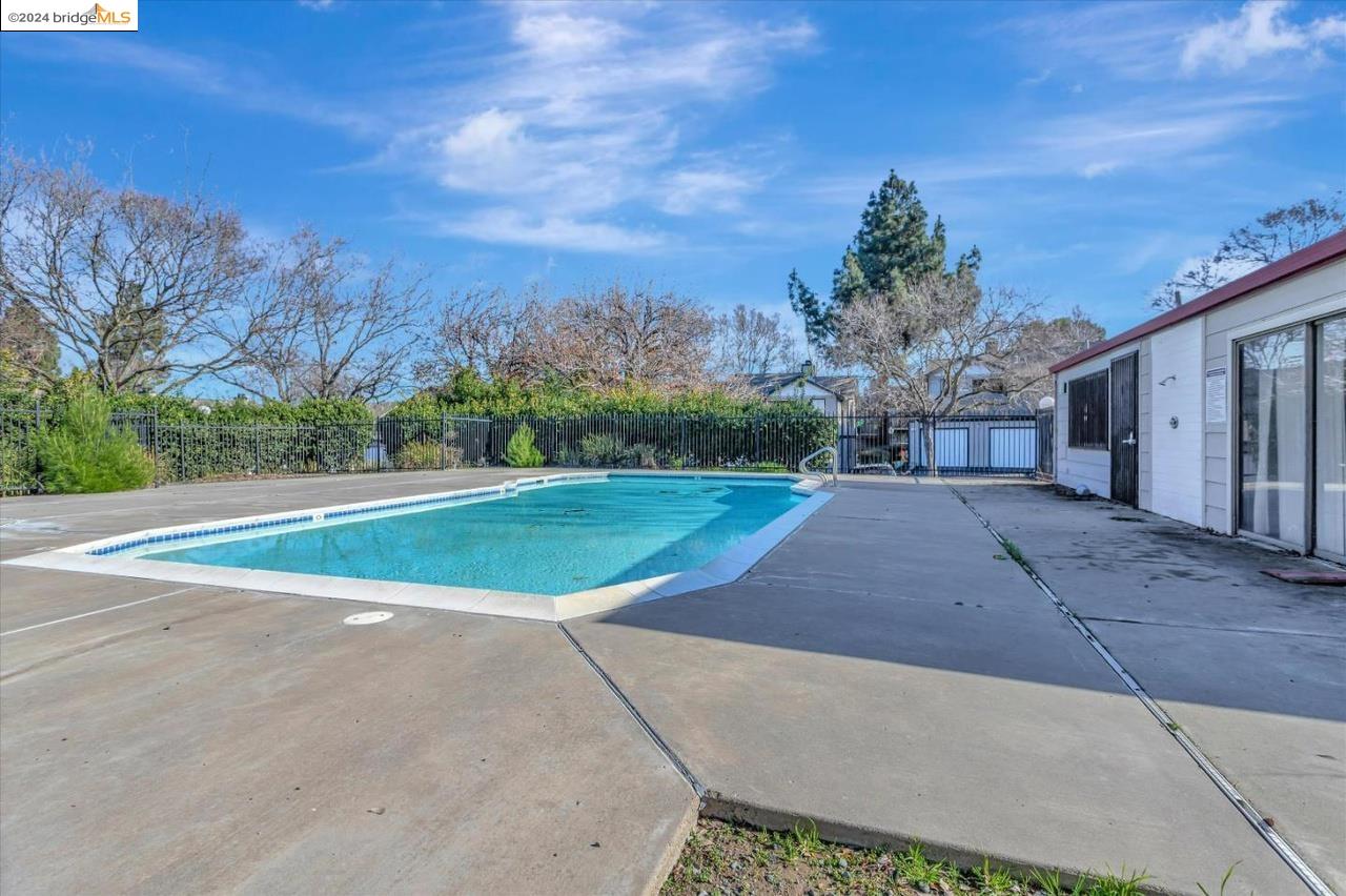 8 Lancaster Cir # 118