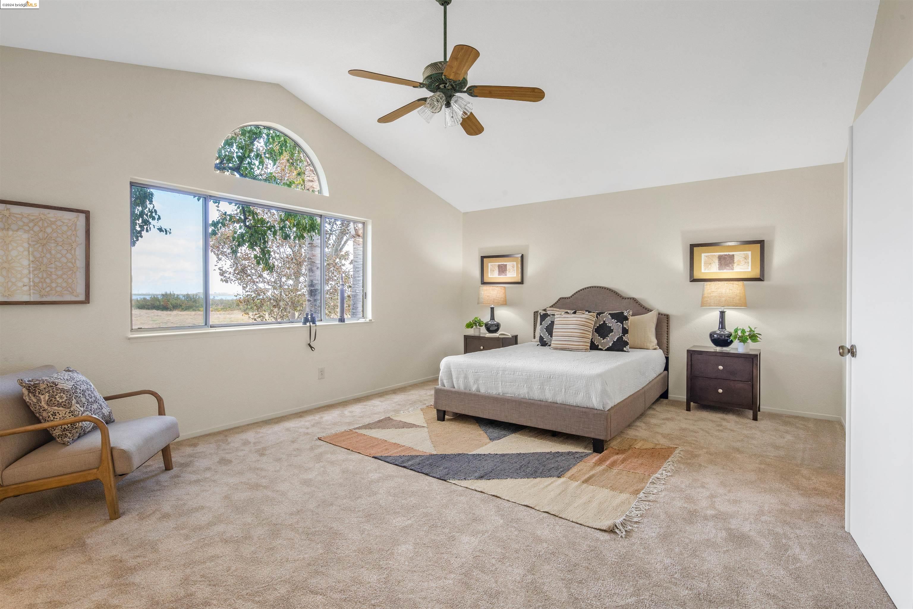 964 Stonegate Cir