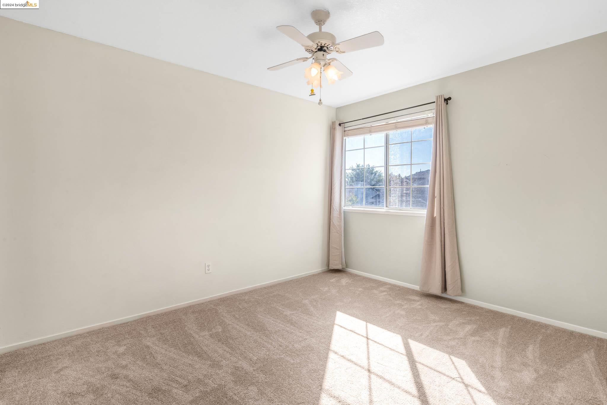 964 Stonegate Cir