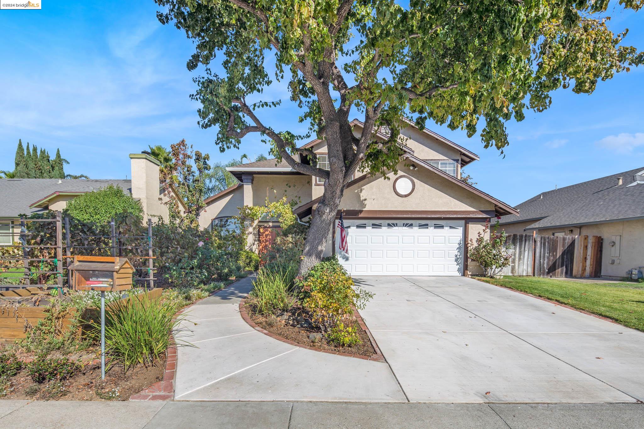 964 Stonegate Cir