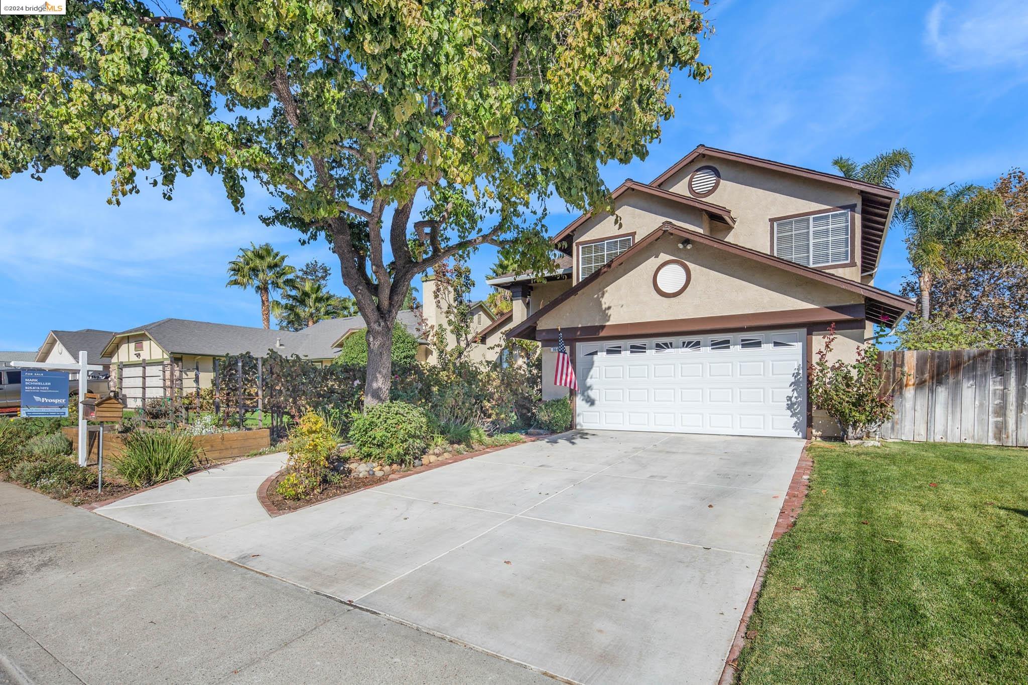 964 Stonegate Cir