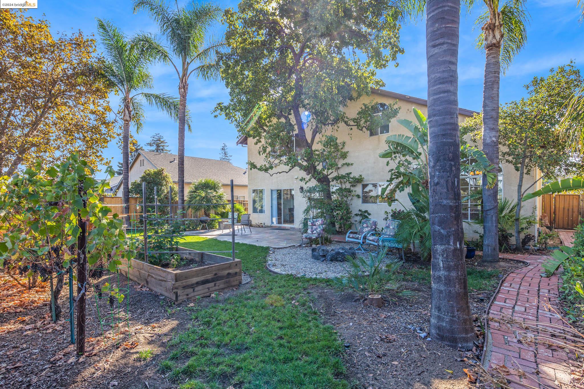 964 Stonegate Cir