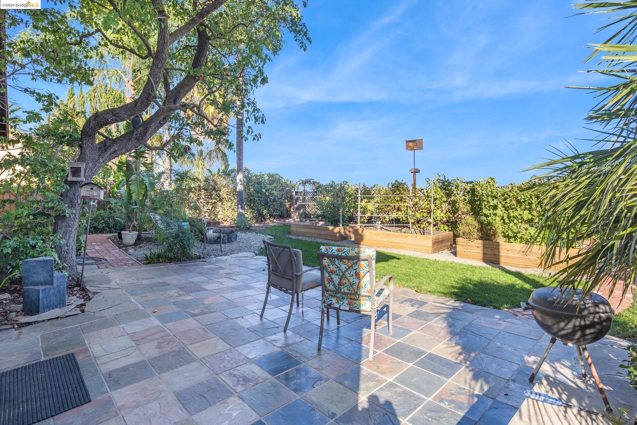 964 Stonegate Cir