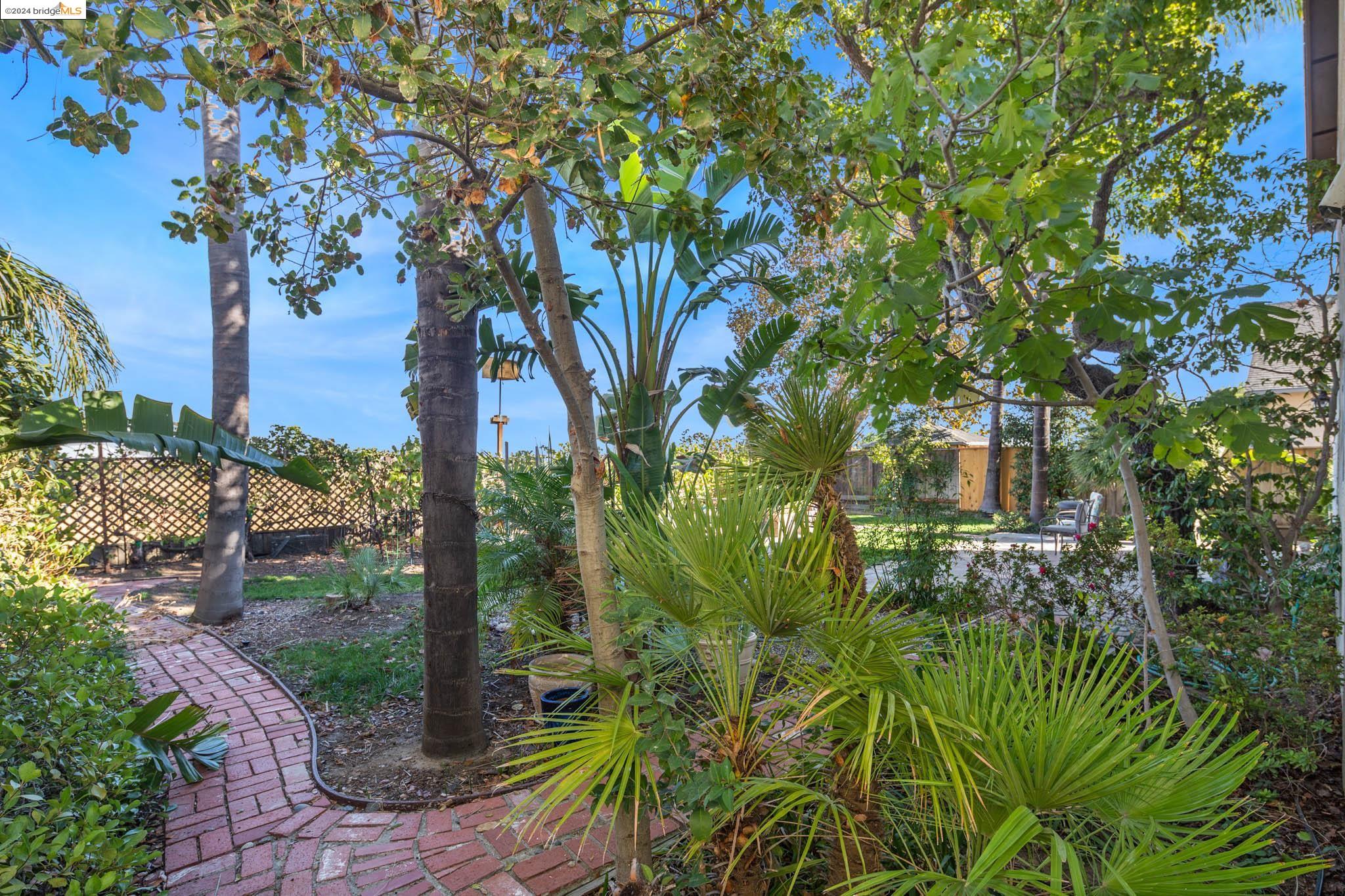 964 Stonegate Cir