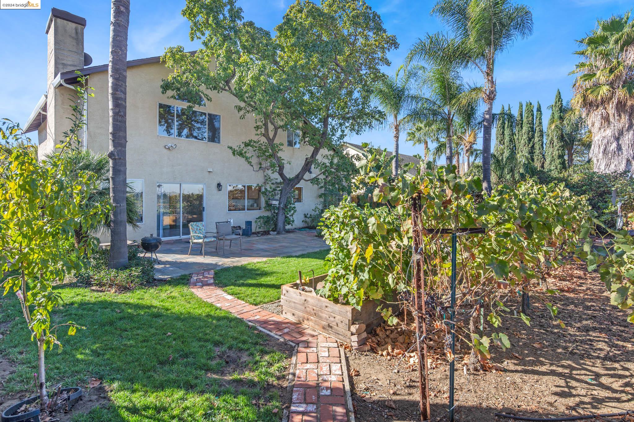 964 Stonegate Cir