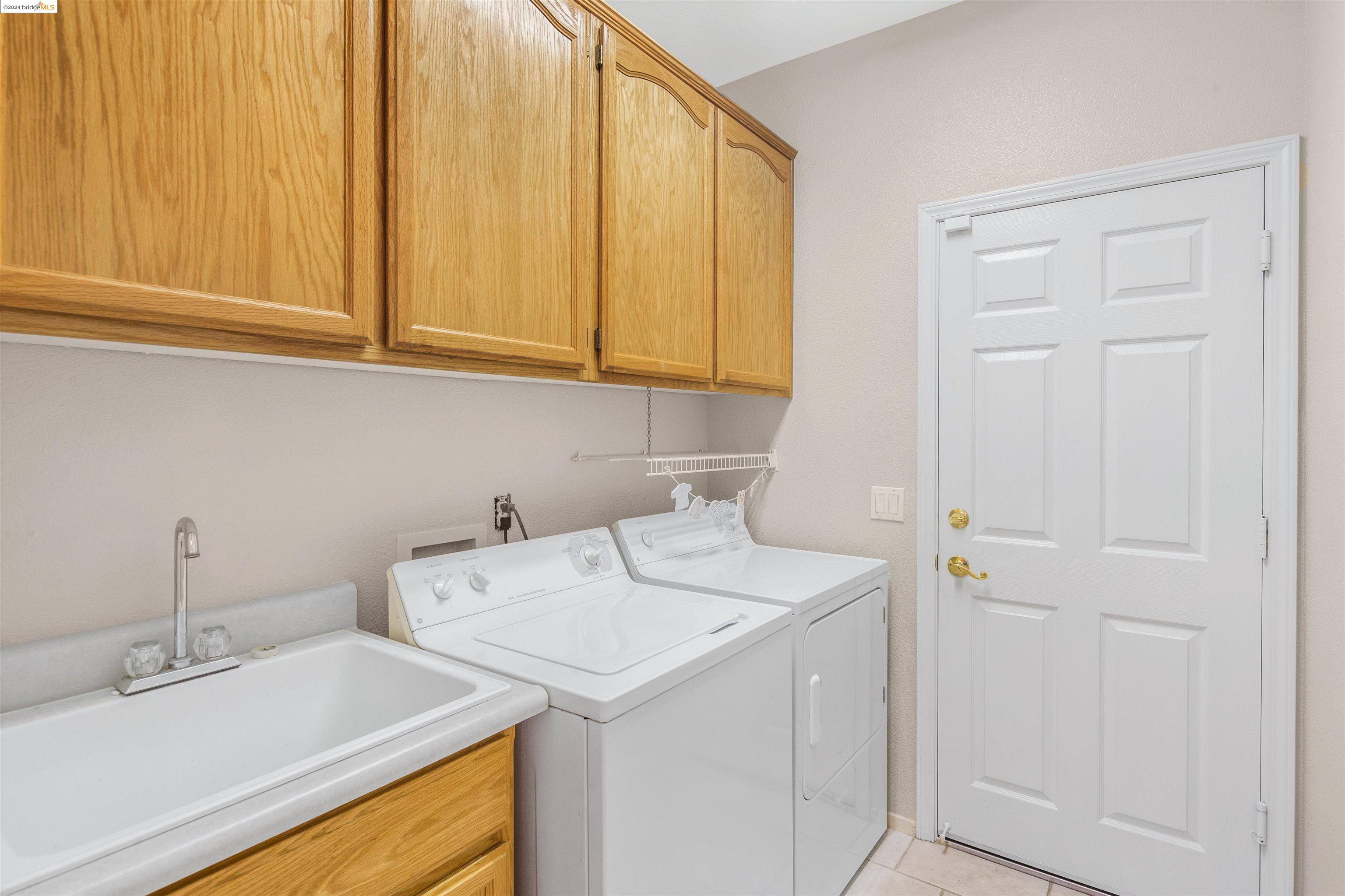 981 Saint Andrews Dr