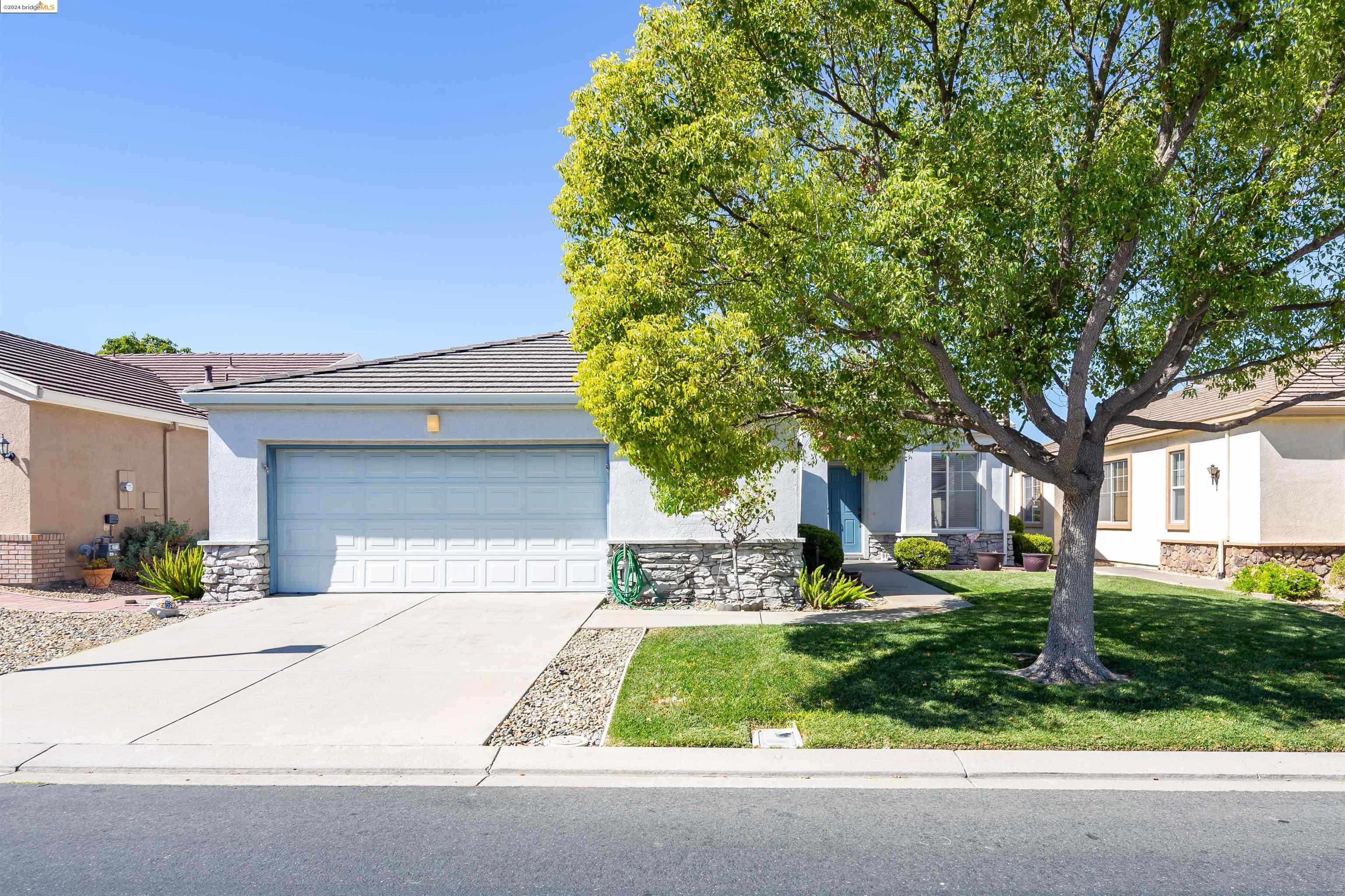 981 Saint Andrews Dr