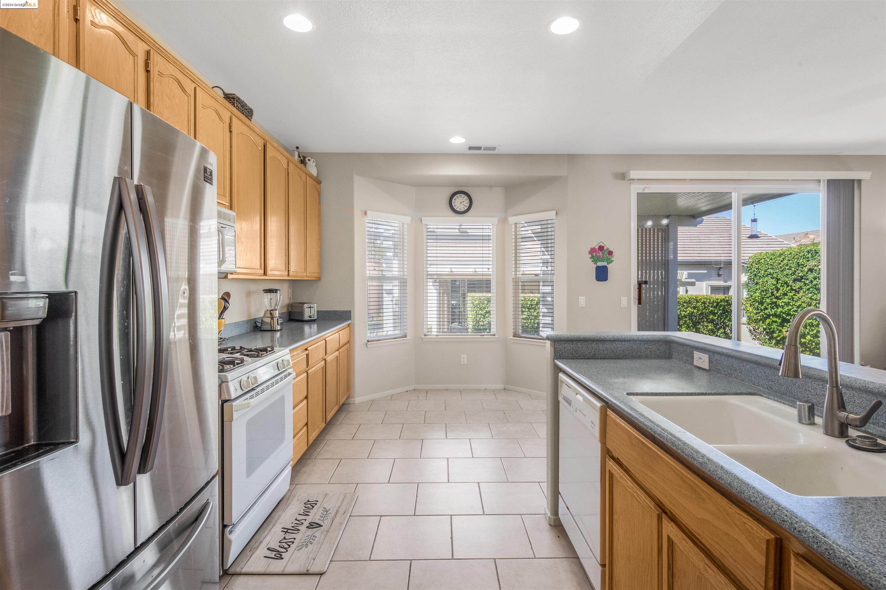 981 Saint Andrews Dr