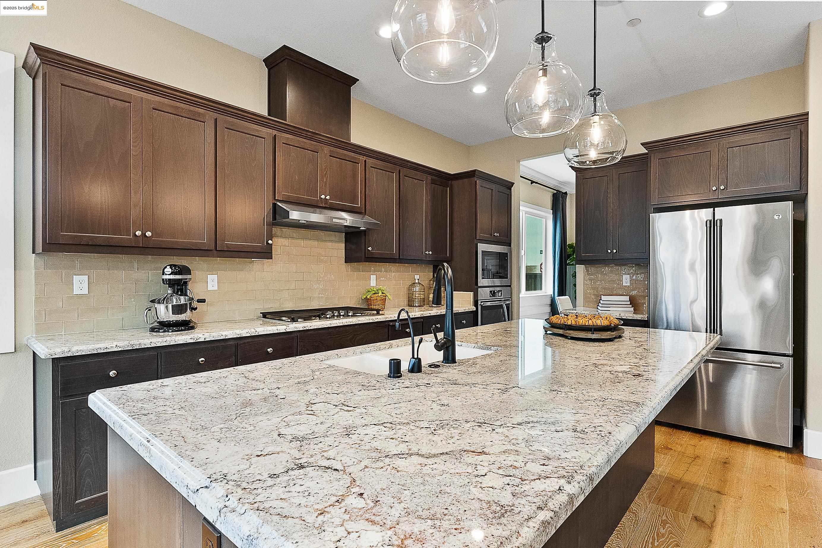 347 Hansford Way