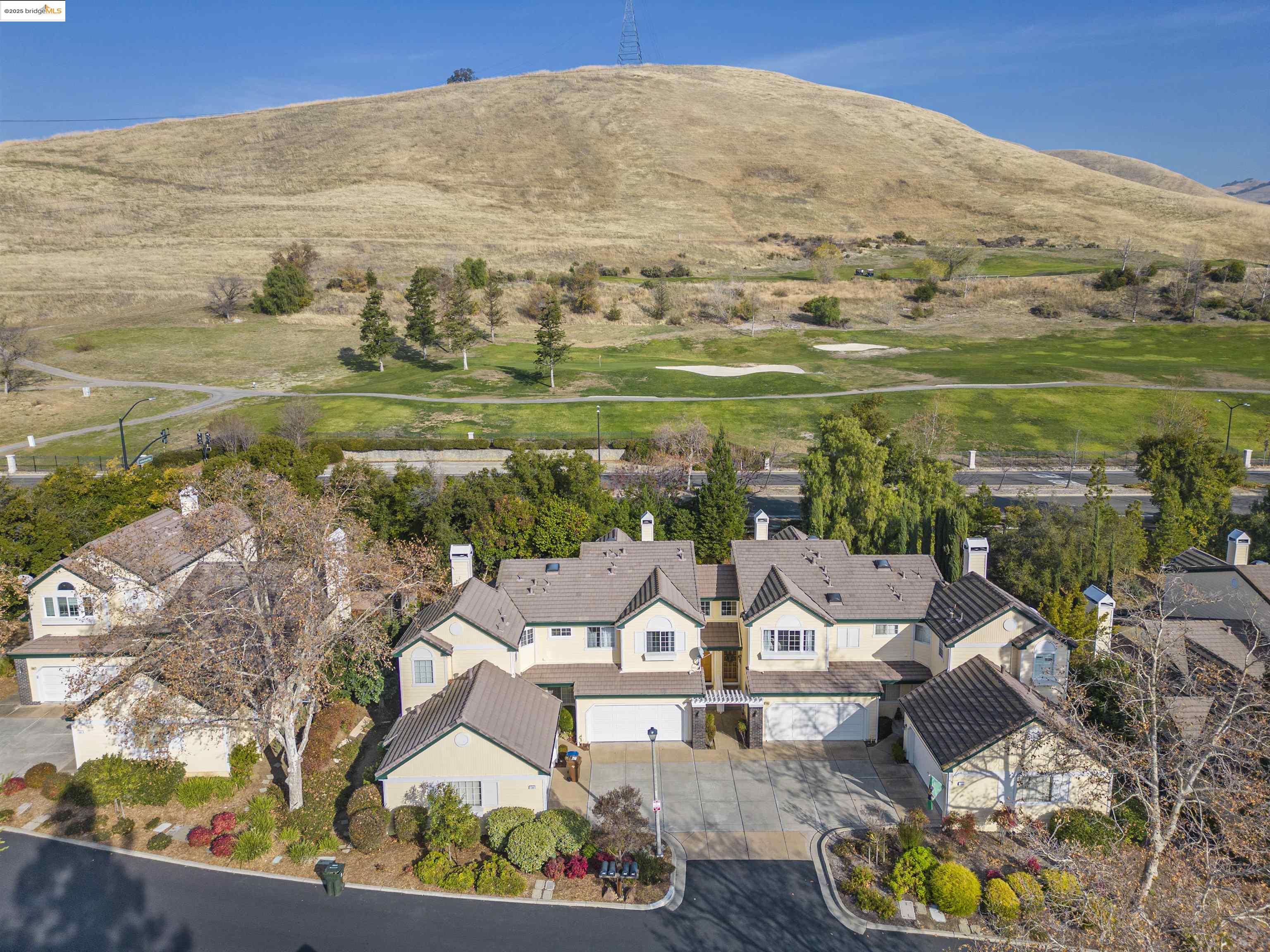 1387 Shell Ln