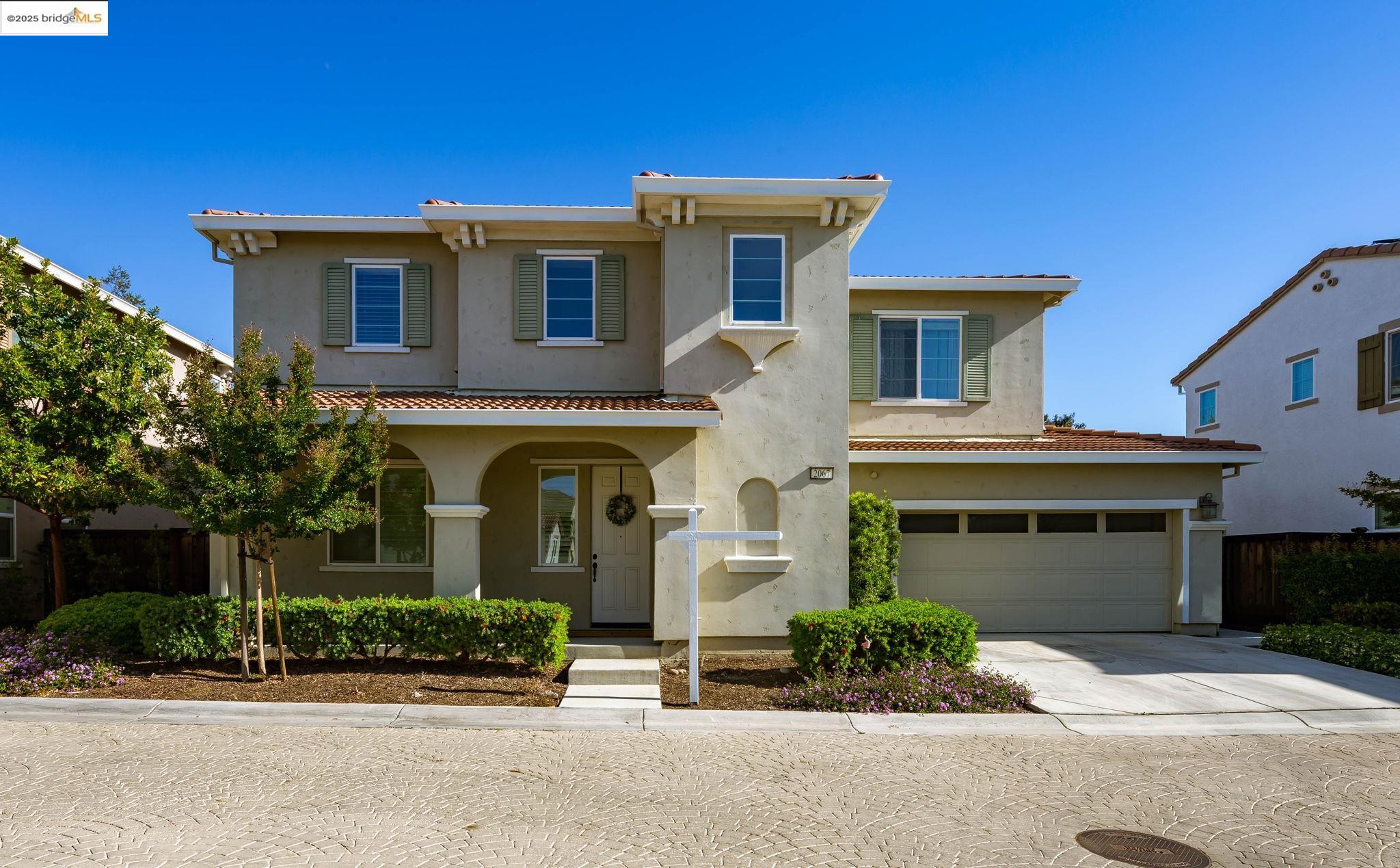 2067 Salice Way