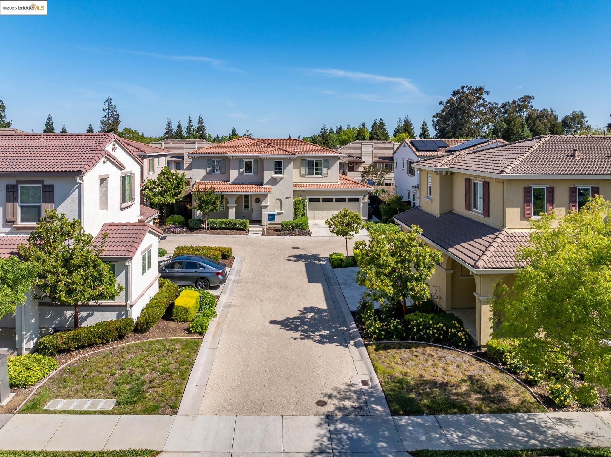 2067 Salice Way