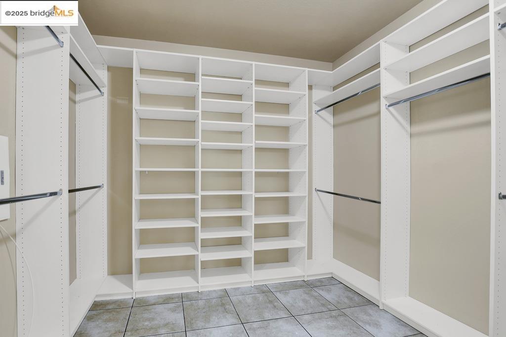 6327 Crystal Springs Cir