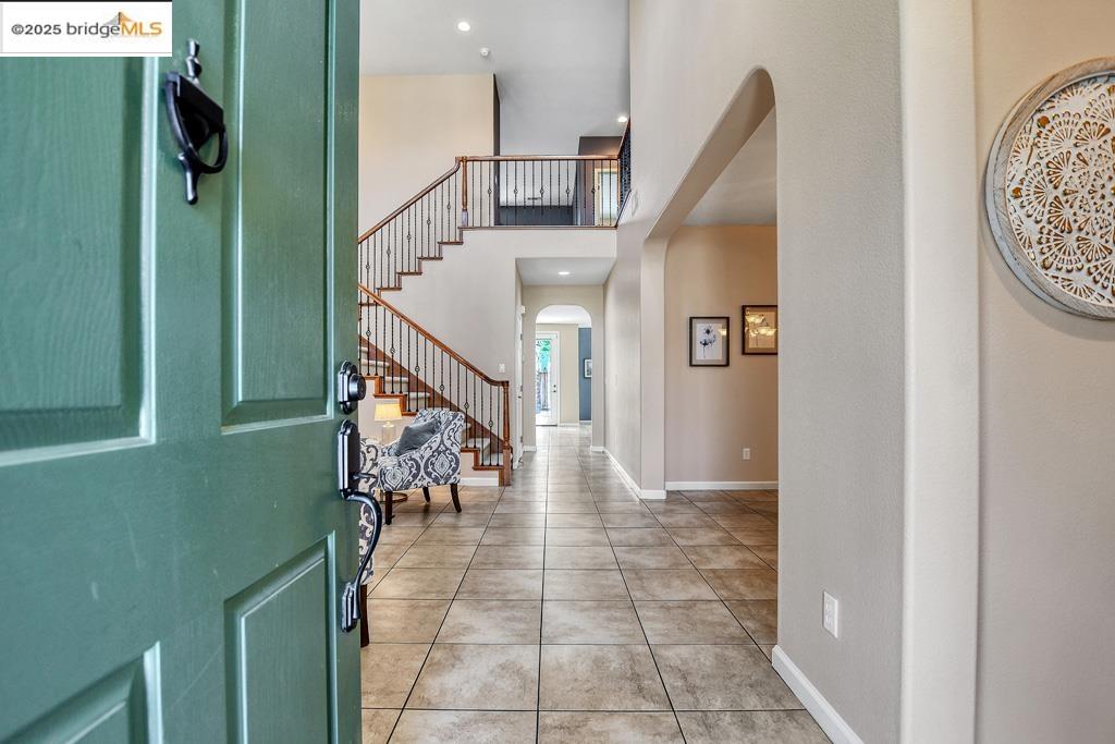 6327 Crystal Springs Cir