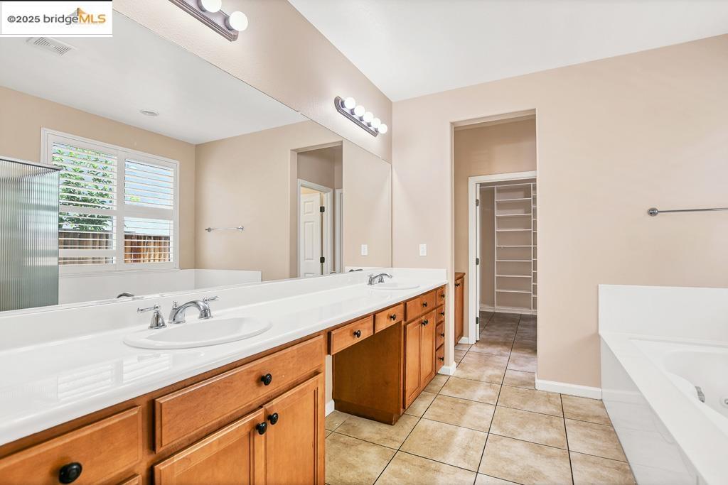 6327 Crystal Springs Cir