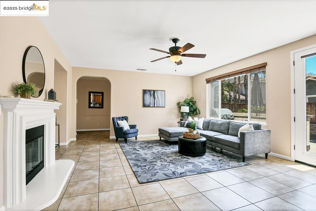 6327 Crystal Springs Cir