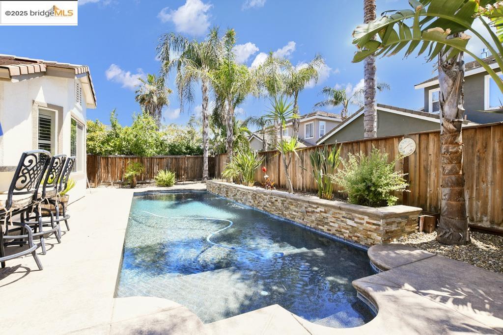 6327 Crystal Springs Cir