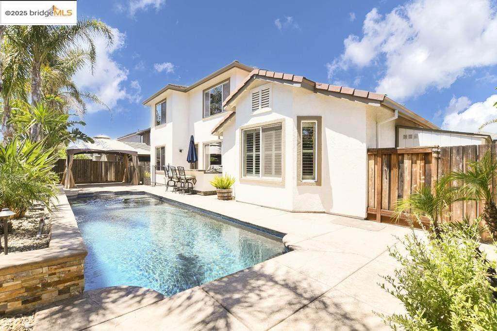 6327 Crystal Springs Cir