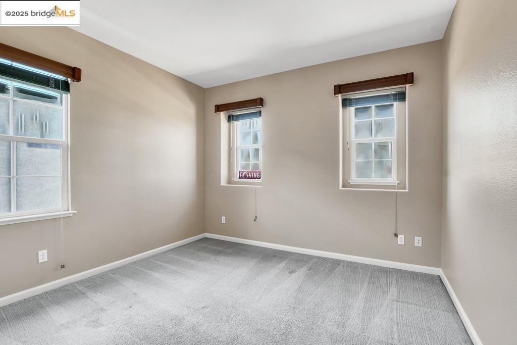 6327 Crystal Springs Cir